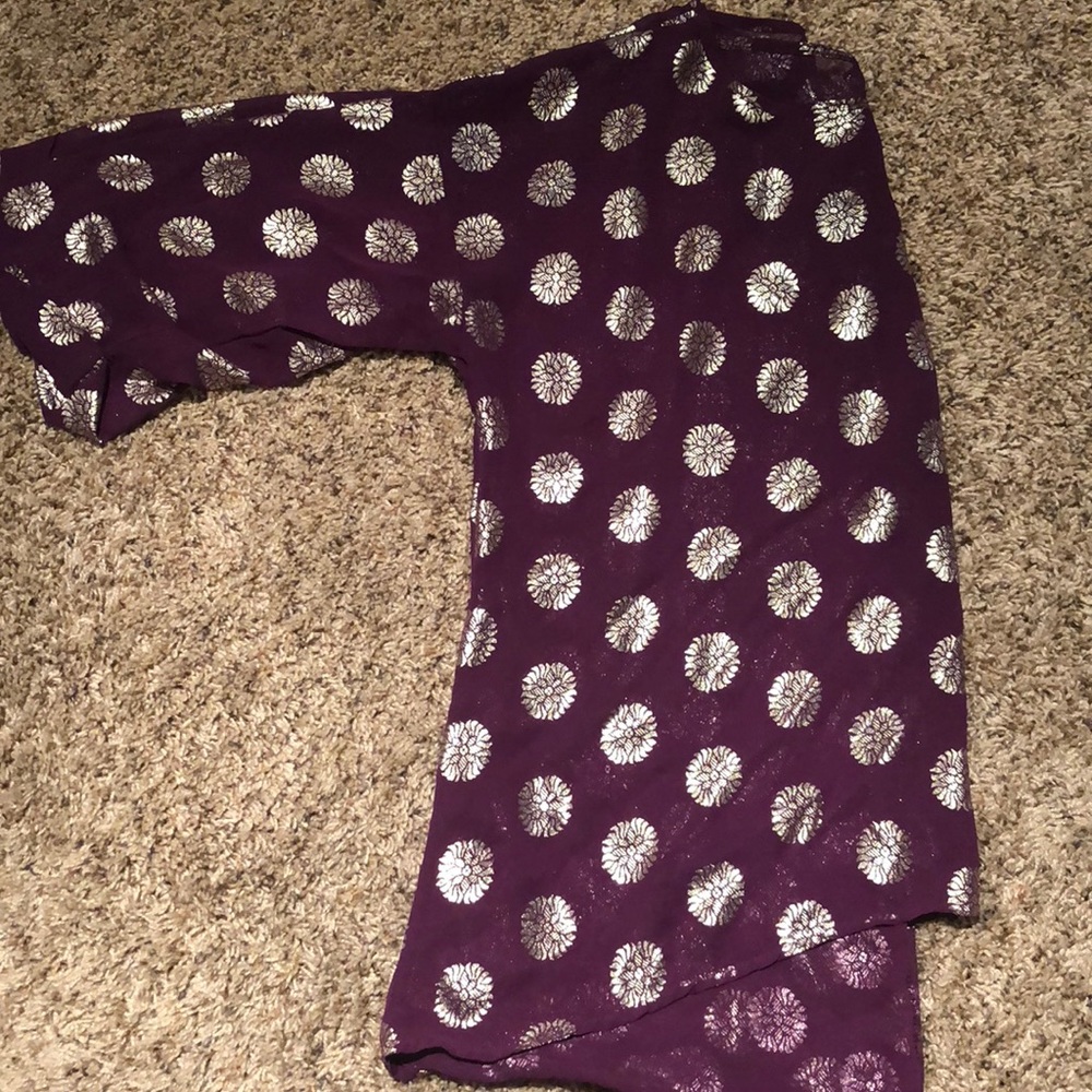 Francesca’s top size L